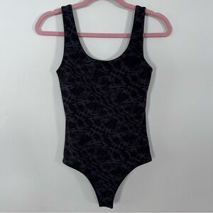 Express Body Contour Scoop Neck Bodysuit - Black & Grey - XS